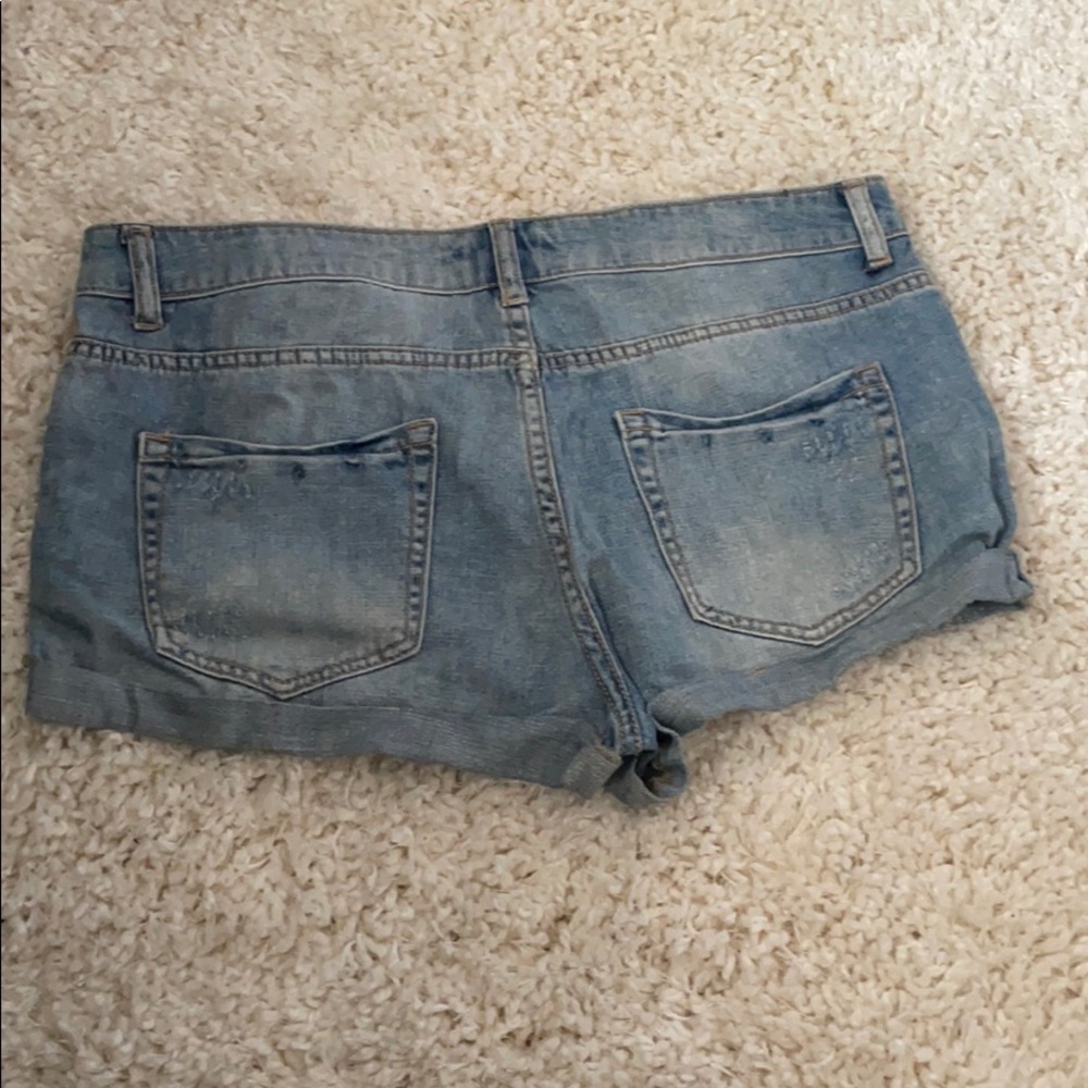 Shorts - Picture 2 of 2